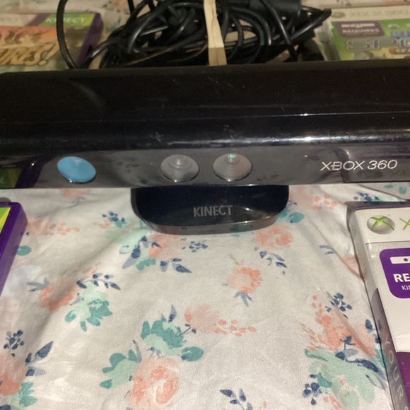 OEM Microsoft XBOX 360 Kinect Sensor Bar camera with adapter and 4 games Kinect - Picture 3 of 16